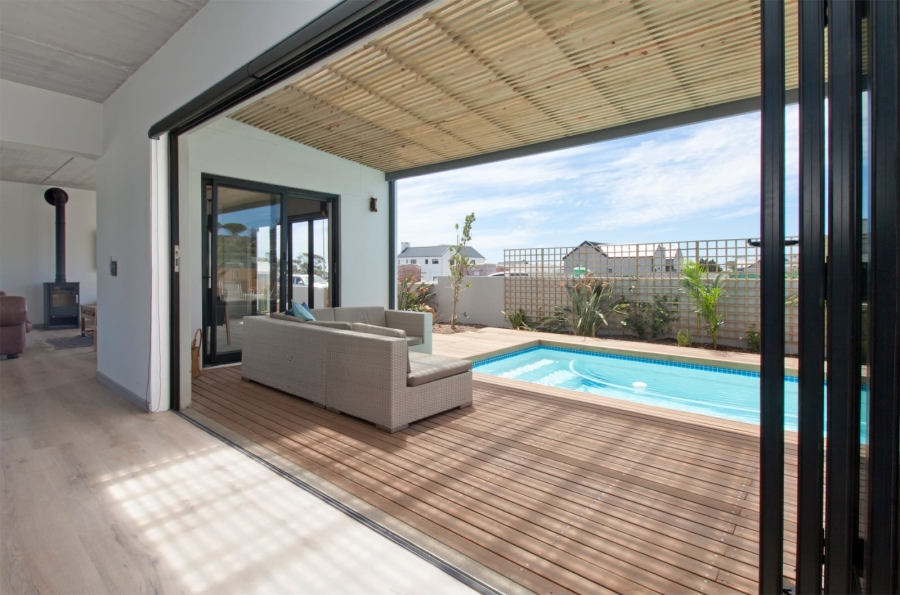4 Bedroom Property for Sale in Kommetjie Western Cape